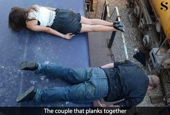 4 Foto Couple Paling Nggak Bisa Dimengerti Yang Pernah Ada